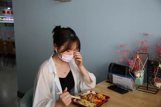 说明: 食堂